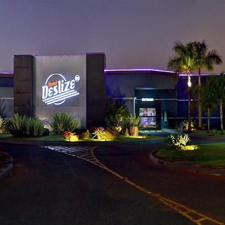 Deslize Motel 2 Уберландія Екстер'єр фото